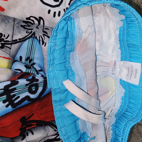 Swim trunks size xs 4-5 All in Motion and Wonder Nation brand - Picture 6 of 7